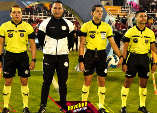 Árbitros fútbol ecuatoriano