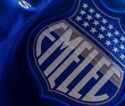 Emelec presentó las indumentarias 2025