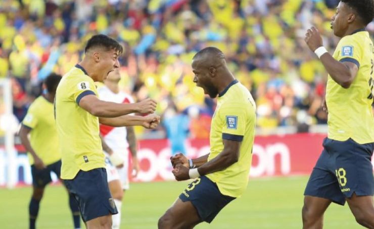 Enner Valencia celebración Ecuador