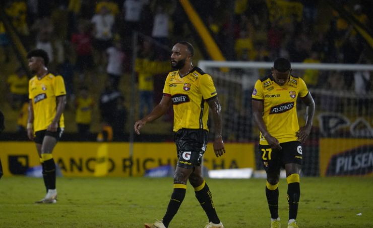 Barcelona cayó en el estadio Monumental ante IDV