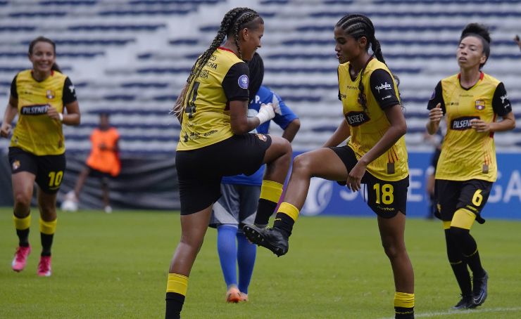 Barcelona goleó a Emelec por la Superliga Femenina