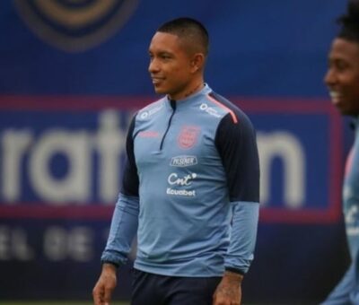 Cristian Ramírez entrenó en la Casa de la Selección.