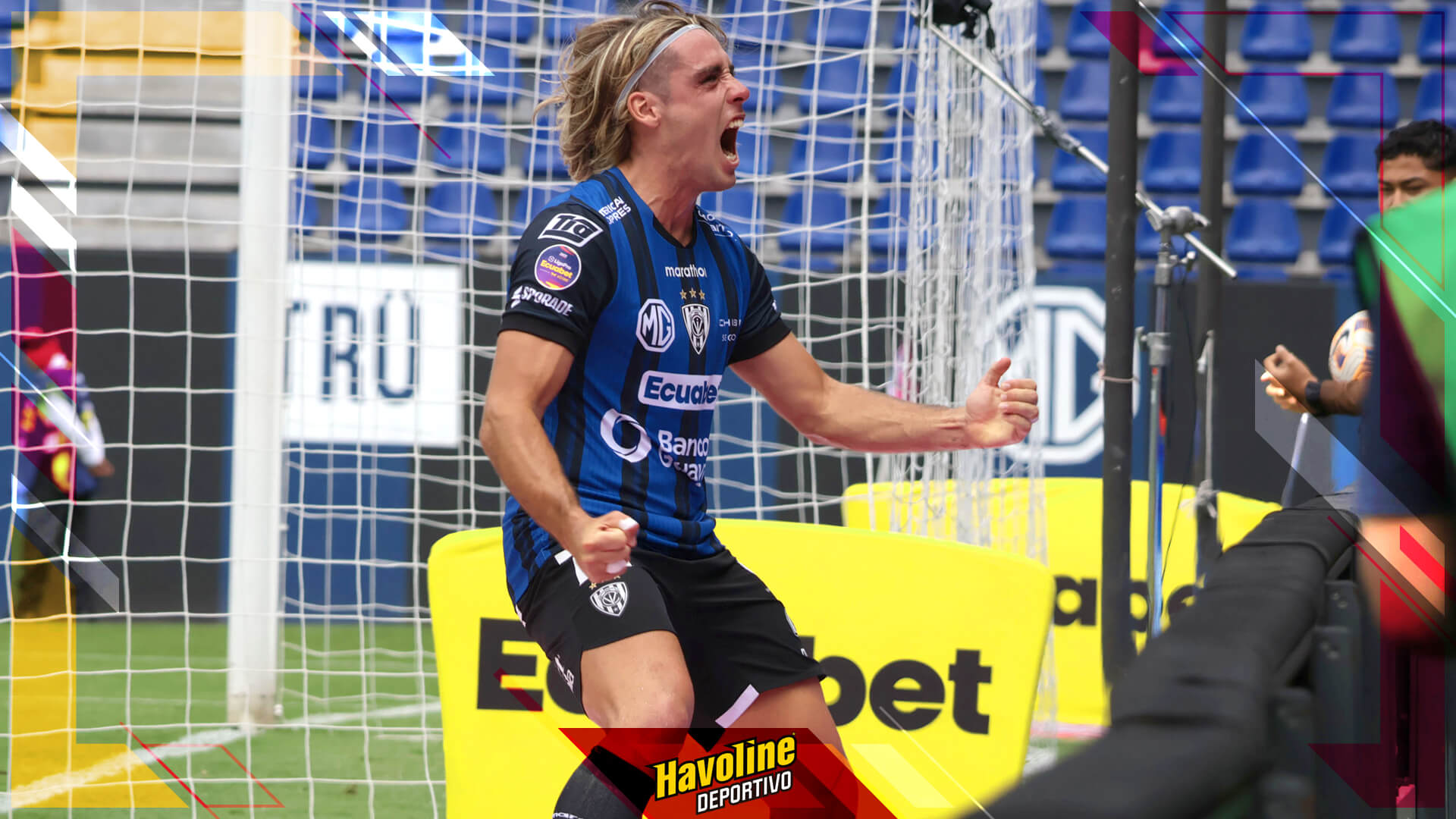 Celebración de Claudio Spinelli para el empate de IDV ante Macará.