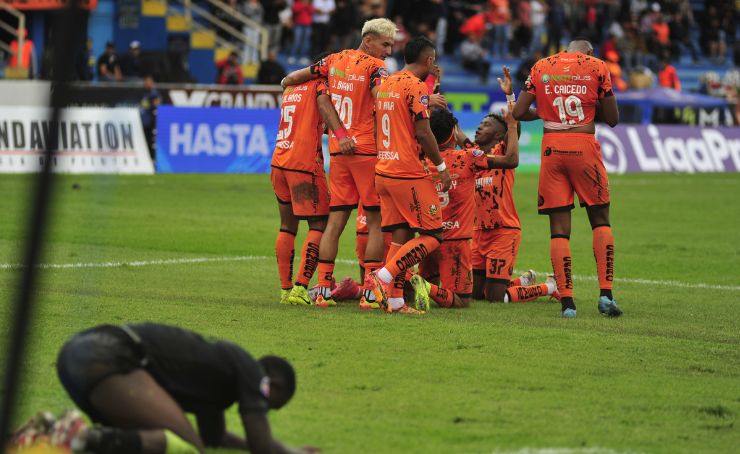 Libertad goleó a Orense en el estadio Reina del Cisne por LigaPro.