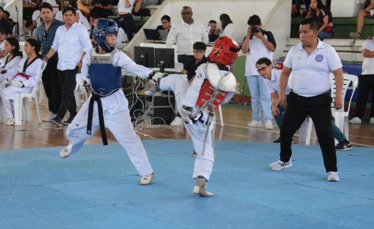 El Oro obtuvo el título del XI Campeonato Nacional de Menores de Taekwondo